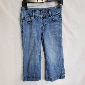 7 for all mankind distressed dojo capri  size 27